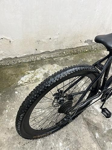 ij diskler: SRF dağ velosipedi – 29 düym Xüsusiyyətlər: - Çərçivə: yüngül — 4