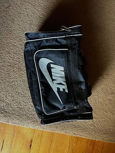 ağırlıq daşı: Nike idman/seyahət çantası - Rəng: qara, ağ Nike loqosu və ağ — 1