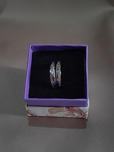 Toy paltarları və aksesuarları: Dəstə daxildir: Boyunbağı, Üzük, Kulon, Gümüş, 925 Əyar — 1