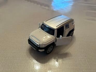 taksi islemek ucun masinlar: Təcili Satılır…Endirim Var… Toyota FJ Crusier modelkası — 3