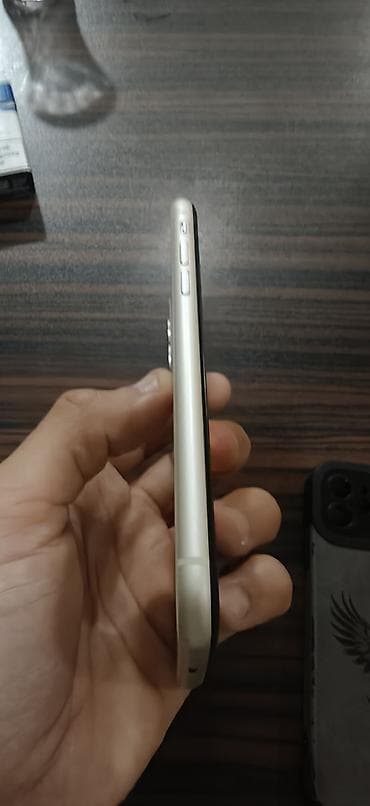 ipona: IPhone 11, 64 GB, Ağ, Face ID — 2