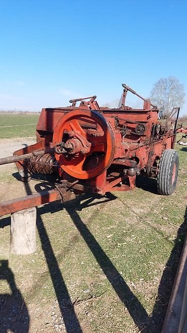 mersedes 4 göz: T-40/MTZ tipli traktorların arxasına qoşulan kvadrat balya presi — 2
