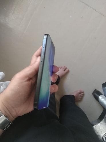 iphone 8 plus red: IPhone 16 Pro Max, 256 GB, Qara, Face ID — 4