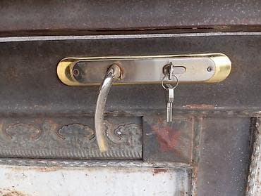 saxta baba baltari̇: Dəmir giriş qapısı – çərçivə və kilid dəsti ilə - Material: qalın — 1