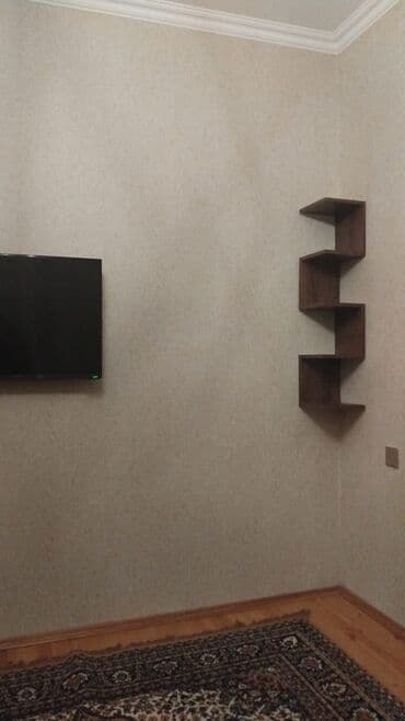 Dekorativ rəf, Corner shelf