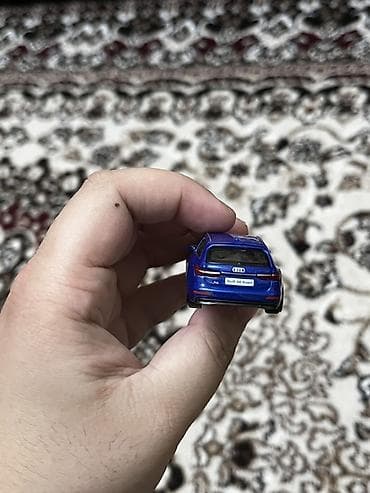 Bburago die-cast lisenziyalı model avtomobil – Audi A6 Avant Bagli — 3