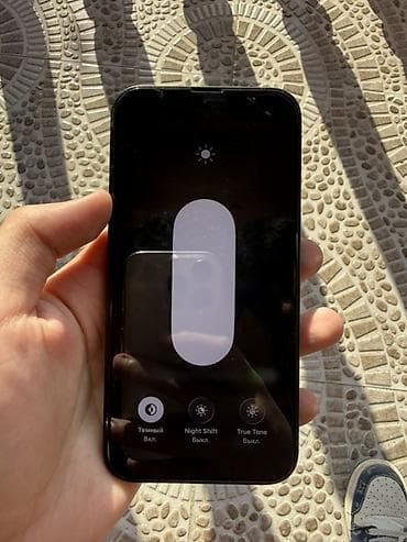 iphon 6s: IPhone 13, Alpine Green, Face ID — 7