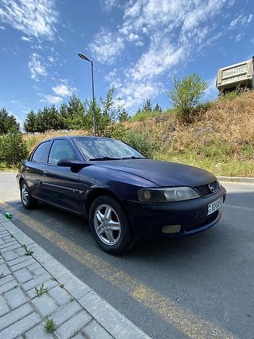 Nəqliyyat: Opel Vectra: 2.5 l | 1997 il 570000 km — 3