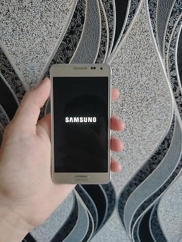 z fold 3: Samsung Galaxy Alpha, rəng - Qızılı — 2