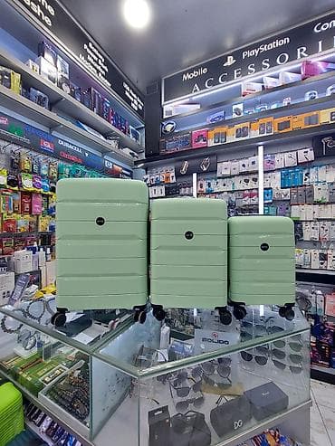 Çamadanlar: Mətbəx rəngi açıq yaşıl olan 3-lü sərnişin çamadan dəsti — 1