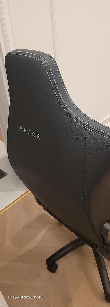 Razer Iskur X oyun kreslosu - Brend və model: Razer Iskur X (arxa — 2