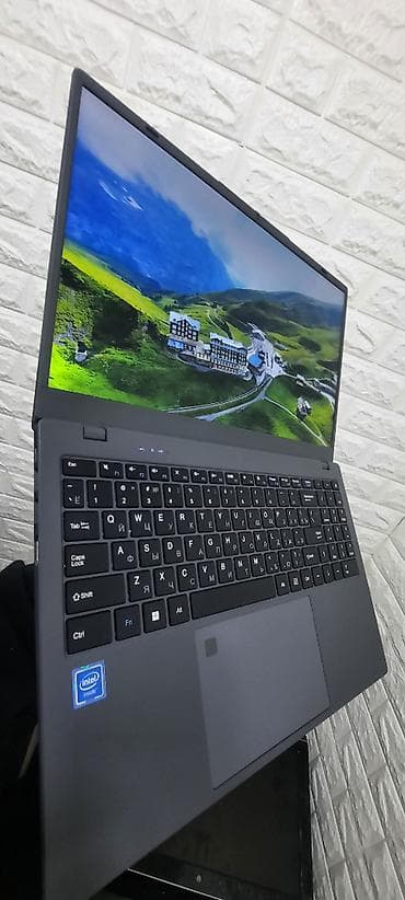 macbook pro 14: Echips 15.6" noutbuk - Prosessor: Intel Celeron N5095, 4 nüvə, 2.0 — 1