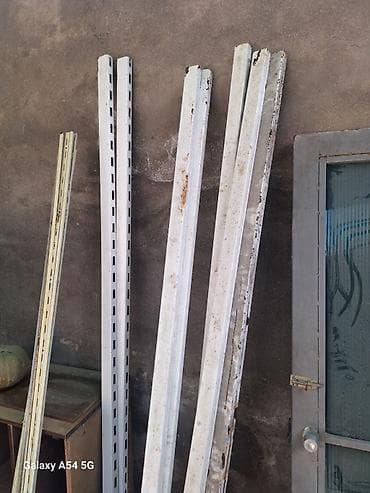 Mağaza vitrini və rəf sistemləri üçün metal konstruksiya detallarının — 2