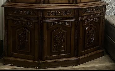 Klassik üslubda taxta vitrİN-bufet - Material: tam ağac (qoz rəng