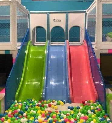 Uşaq oyun məkanı üçün üçlü slayd kompleksı və top hovuzu - Daxili