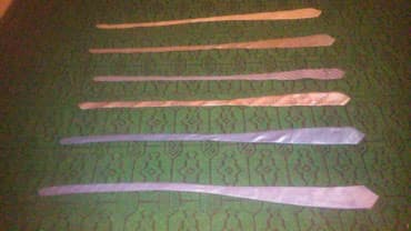 кожаная куртка мужская: Kişi üçün qalstuklar satılır.Heç bir problemi yoxdu.100 %. Qiymeti — 7