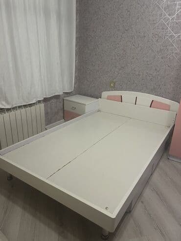 dəftərxana: Gənc üçün nəzərdə tutulmuş mebel dəsti geniş iş səthi və bir çox — 8