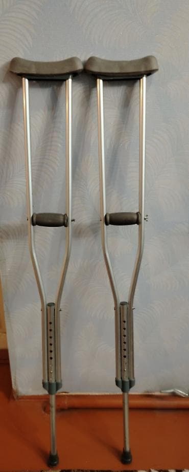 Alüminium qoltuqağacı cütü - Yüngül və möhkəm alüminium konstruksiya