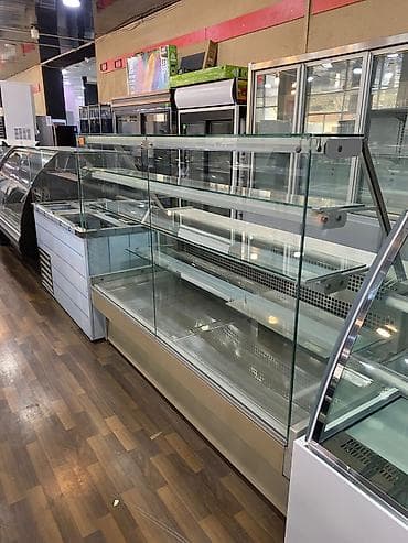 Soyuducu Paltaryuyan televizor vitrinlerin satış mərkəzi: Soyuduculu vitrin – mağaza, kafe, market və pastanələr üçün. - Ön və