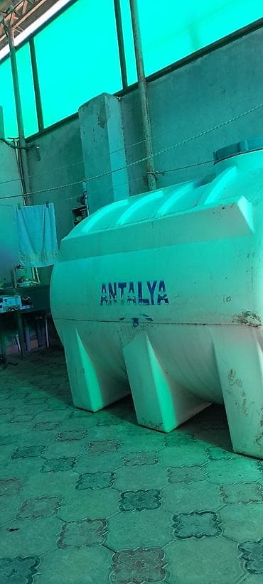 su ceni gence: Bak, Plastik, 3000 l l — 1