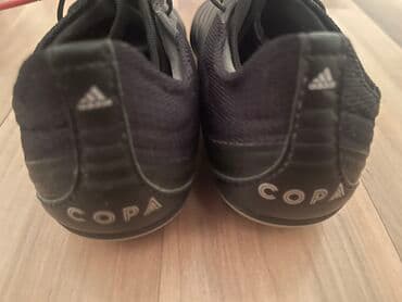 детские футбольные щитки: Futbol oynamaq ucun usag ayaqqabisi — 1