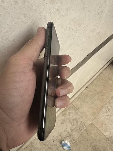 iphone: IPhone X, 64 GB, Black Titanium, Face ID — 7