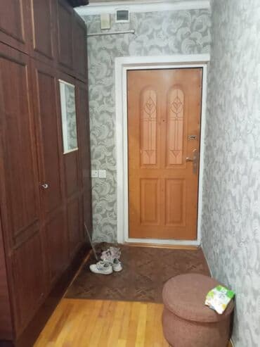 9 ci mikrorayon satilan evler: Bakı, 3 otaqlı, Köhnə tikili, m. Neftçilər, 82 kv. m — 7