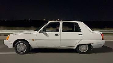 Avtomobil satışı: ZAZ 1103 Slavuta: 1.3 l | 2010 il 178000 km Sedan — 4