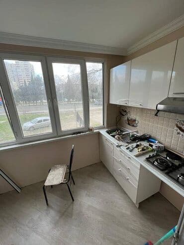 ramanıda kirayə evlər: Bakı, 3 otaqlı, Köhnə tikili, m. Xalqlar Dostluğu, 70 kv. m — 5