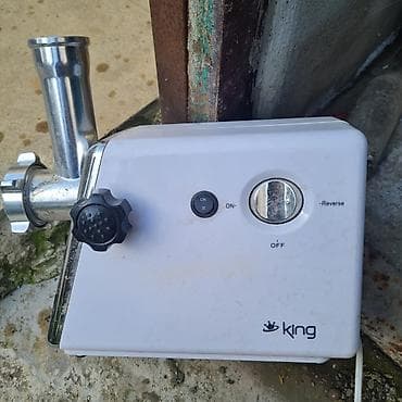 Ət çəkən maşın KİNG. Az istifadə olunub. Mühərrik işləyir amma ət