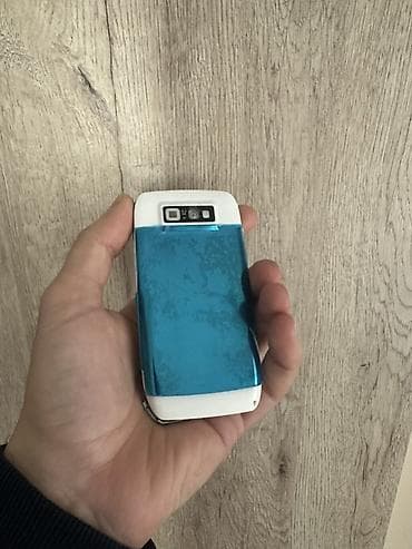kohne telfonlar: Məhsul: Nokia E71 üçün korpus komplekti Orjinal Təsvir: - Model — 2