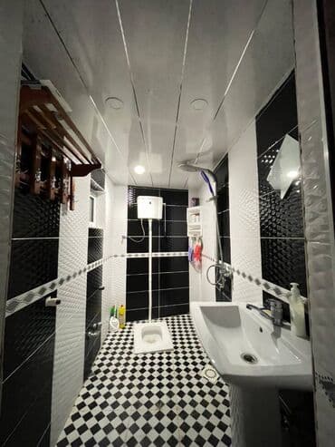 guneslide 3 otaqli evler: 4 otaqlı, 120 kv. m, Orta təmir — 2