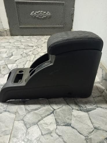 Chevrolet Cobalt üçün orijinal mərkəzi konsol və qol dayağı - Model — 1