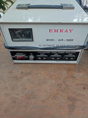 panel aboylar: EMKAY avtomatik gərginlik tənzimləyicisi (AVR) Model variantları: - — 1