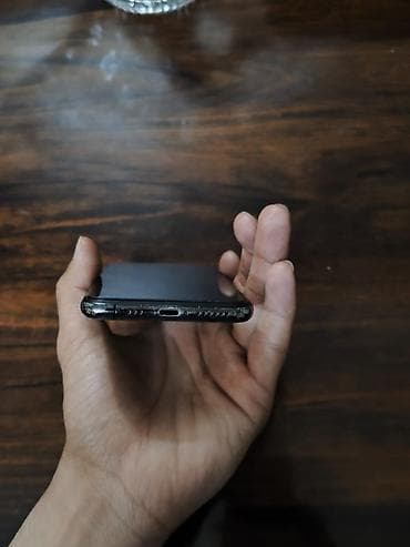 honor 8 lite: IPhone Xs, 64 GB, Space Gray — 5