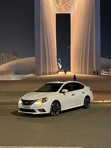 Nissan Sentra: 1.6 l | 2017 il Sedan