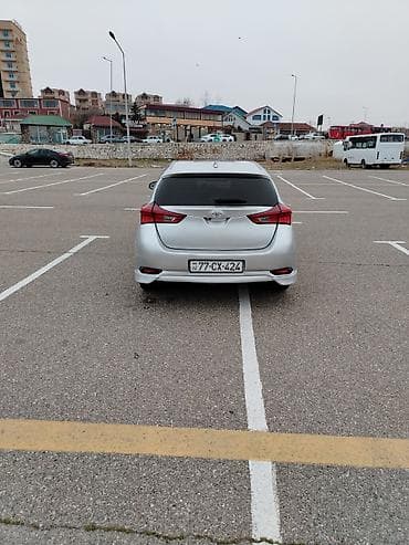 guzgulərin satışı: Toyota Corolla: 1.8 l | 2016 il Hetçbek — 4
