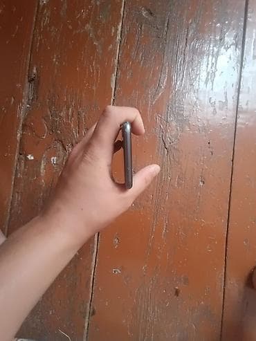 IPhone SE, Черный, Отпечаток пальца — 4