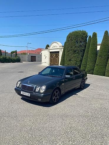 03 masin: Mercedes-Benz E 230: 2.3 l | Sedan — 6