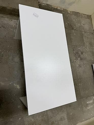 divar kitab refleri: Ağ rəngli iş/oxu masası - Sadə və funksional dizayn - Material — 2