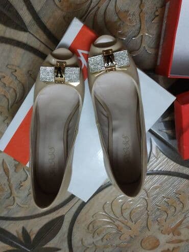 туфли с силиконовыми вставками: Туфли, Размер: 37, Б/у — 7