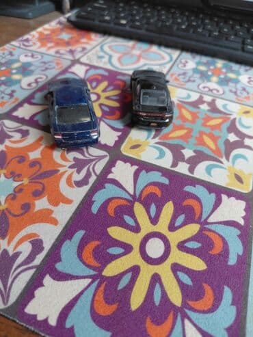 uşaq maşın dəstləri: İki oyuncaq maşın daxil olmaqla, müxtəlif rənglərə malik bu oyuncaq — 1