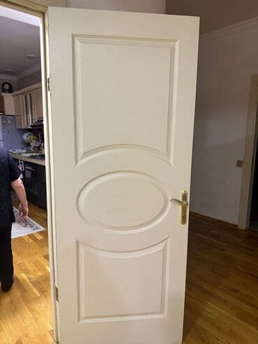 Yt79《isi》🤍 Tecili 6 eded qapi biri 45m satilir. Olçu 2,5×80 Yaxwi — 1