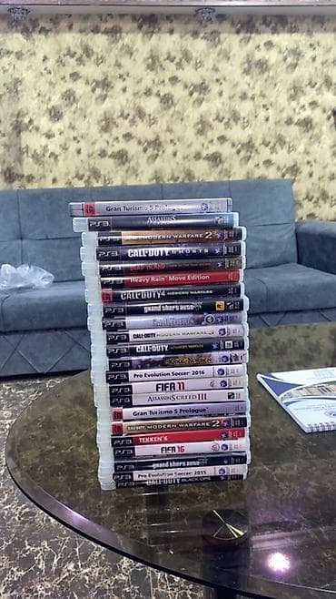 PS3 oyun disk kolleksiyası Paketdə müxtəlif janrlardan orijinal PS3