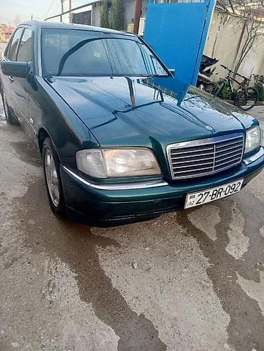 mercede: Mercedes-Benz C-Class: 0.5 l | 1995 il Sedan — 2