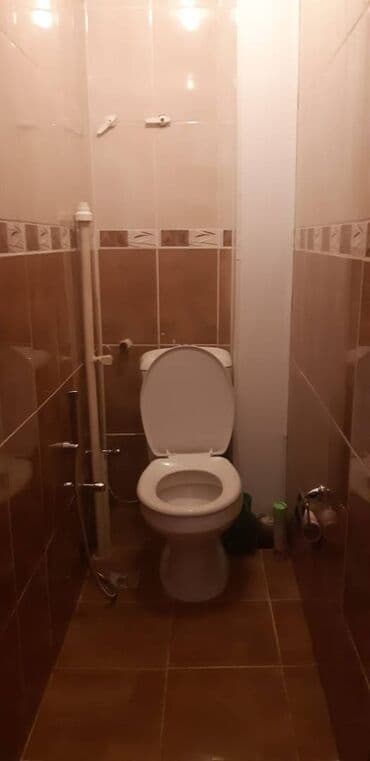 7 mikrorayon: Yeni Guneslide Ab masivində 9 mertebeli binanın 7-ci mərtəbəsində — 4