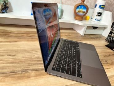 Apple MacBook: İşlənmiş Apple MacBook, 13.3 ", Intel Core i5, 256 GB, Ünvandan götürmə, Ödənişli çatdırılma — 2