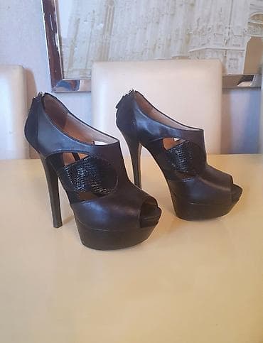 Basanoşka və səndəllər: FENDI ayaqqabı, tam orijinal məhsuldur — 2