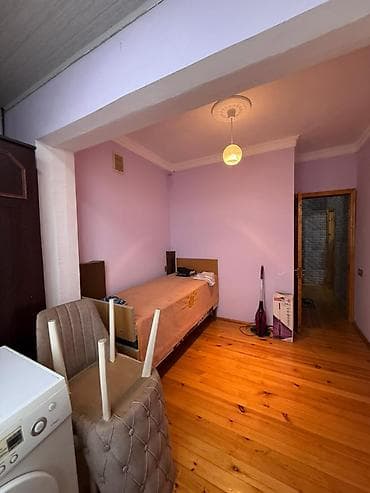 kiraye ev 200 manat: Xaqlar metrosuna 5 dəqiqə piyada məsafədə 1 otağdan 2 otağa Boş Mənzil — 4