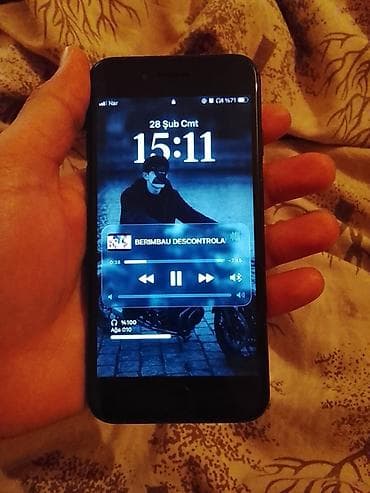 kreditde olan telefon: IPhone SE 2020, 64 GB, Qara, Barmaq izi — 3